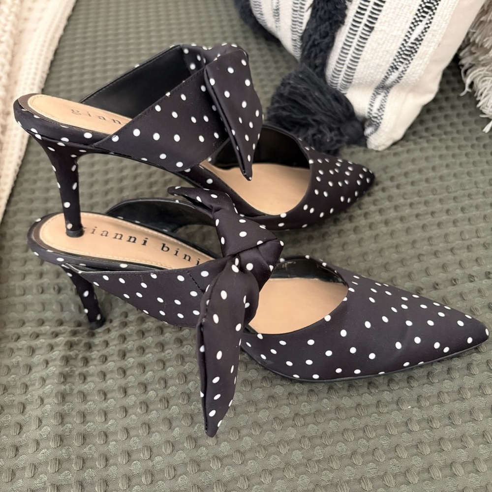 Gianni Bini Polka dot heels 8.5